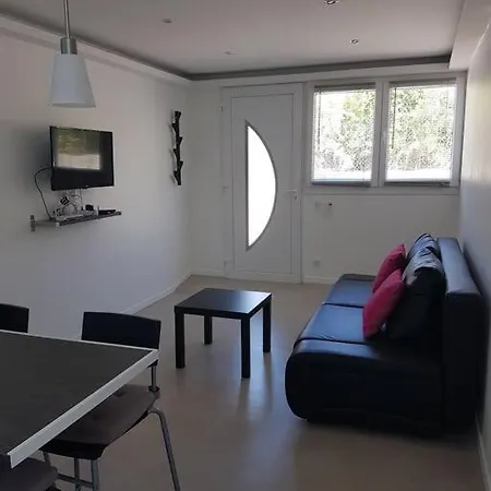 Coquet Et Confortable Appartement T2 Rognac Exterior photo